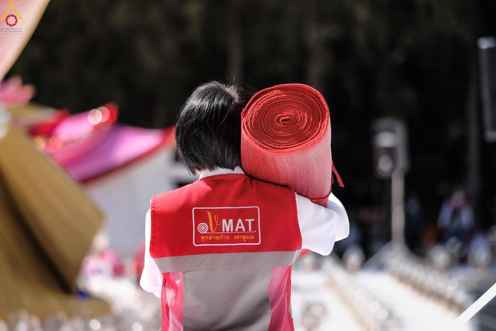 ภาพ No.296348:ภาพเบื้องหลังอาสาสมัครรวมใจ ชุดที่ 2 ในโครงการธรรมยาตรา กตัญญูบูชา มหาปูชนียาจารย์ พระมงคลเทพมุนี(สด จนฺทสโร) พระผู้ปราบมาร อนุสรณ์สถาน 7 แห่ง ปีที่ 14