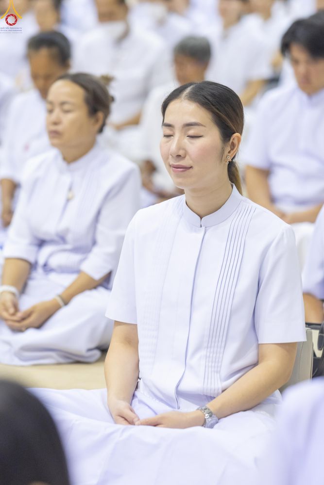 ภาพ No.328036:วันอาทิตย์ต้นเดือนที่ 3 พฤษภาคม พ.ศ.2569 พิธีบูชาข้าวพระ ณ วัดพระธรรมกาย