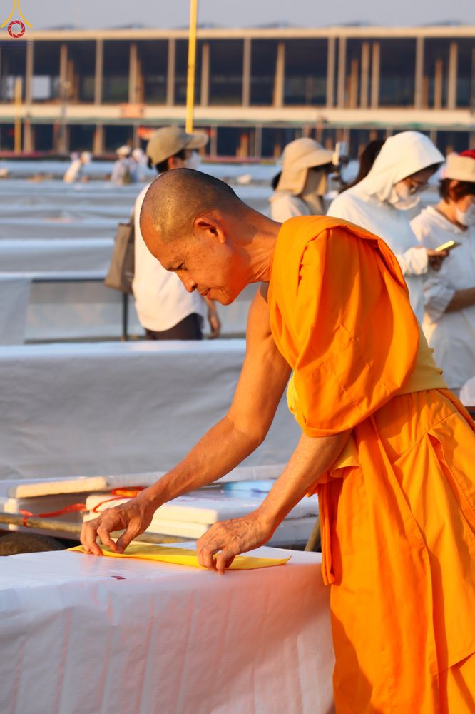 ภาพ No.320273:วันที่ 3-7 เมษายน พ.ศ.2569 การเตรียมงาน ณ ลานธรรม เพื่องานถวายมหาสังฆทาน 40,000 กว่าวัดทั่วประเทศ วันคุ้มครองโลก 22 เมษายน พ.ศ.2569 วัดพระธรรมกาย