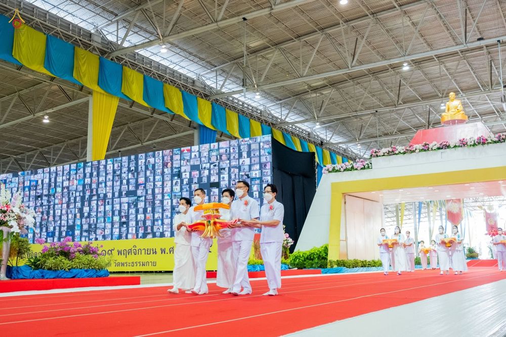 ภาพ No.38770:พิธีทอดกฐินสามัคคี ณ สภาธรรมกายสากล วัดพระธรรมกาย