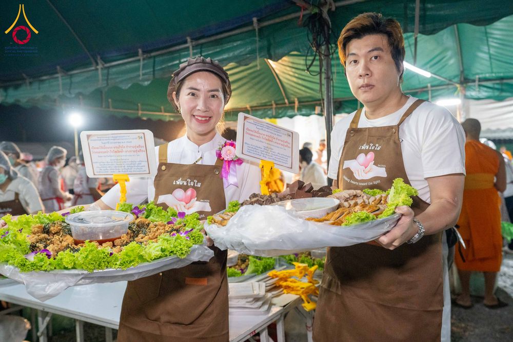 ภาพ No.301001:วันที่ 23 มกราคม พ.ศ. 2569 พิธีถวายภัตตาหารเป็นสังฆทาน แด่พระธรรมยาตรา ณ อนุสรณ์สถานบางปลา วัดบางปลา อำเภอบางเลน จังหวัดนครปฐม ในโครงการธรรมยาตรา กตัญญูบูชา มหาปูชนียาจารย์ พระมงคลเทพมุนี(สด จนฺทสโร) พระผู้ปราบมาร อนุสรณ์สถาน 7 แห่ง ปีที่ 14