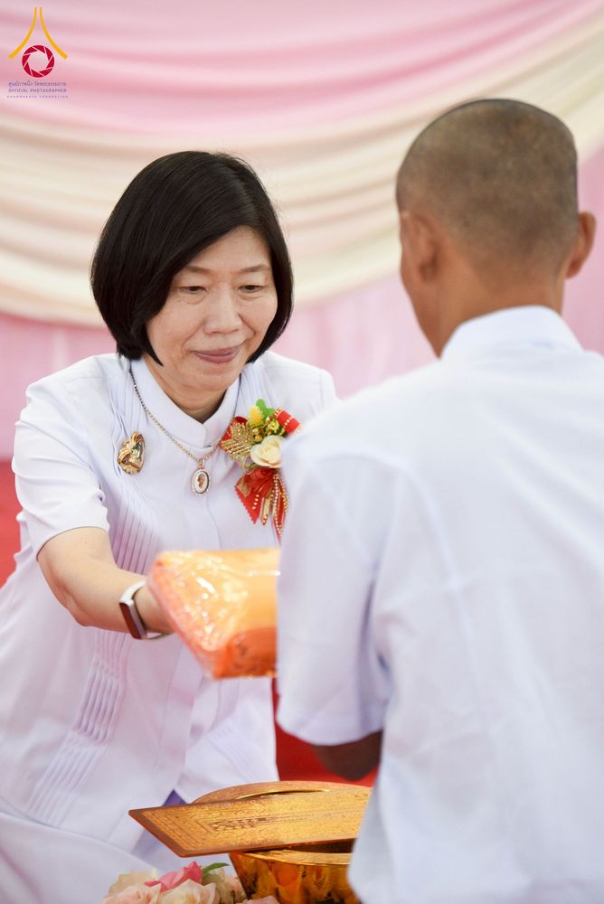 ภาพ No.278088:วันเสาร์ที่ 6 ธันวาคม พ.ศ. 2568 พิธีเวียนประทักษิณ ขอขมามอบผ้าไตร บรรพชาอุปสมบทหมู่ธรรมทายาท จำนวน 53 รูป โครงการอุปสมบทหมู่ รุ่นบูชาธรรมมหาปูชนียาจารย์ ประจำปี 2568 จังหวัดสระบุรี