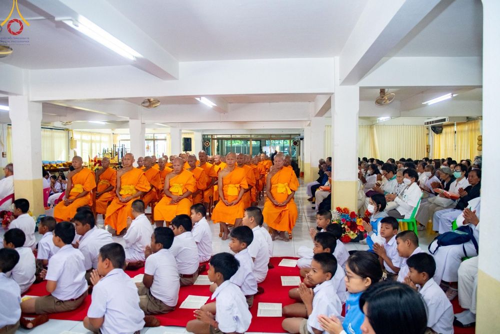 ภาพ No.195048:พิธีทอดผ้าป่าทำนุบำรุงศาสนสถาน ณ วัดไผ่โรงวัว ต.บางตาเถร อ.สองพี่น้อง จ.สุพรรณบุรี ในโครงการธรรมยาตรา กตัญญูบูชา มหาปูชนียาจารย์ พระมงคลเทพมุนี(สด จนฺทสโร) พระผู้ปราบมาร อนุสรณ์สถาน 7 แห่ง ปีที่ 13 วันที่ 13 มกราคม พ.ศ. 2568