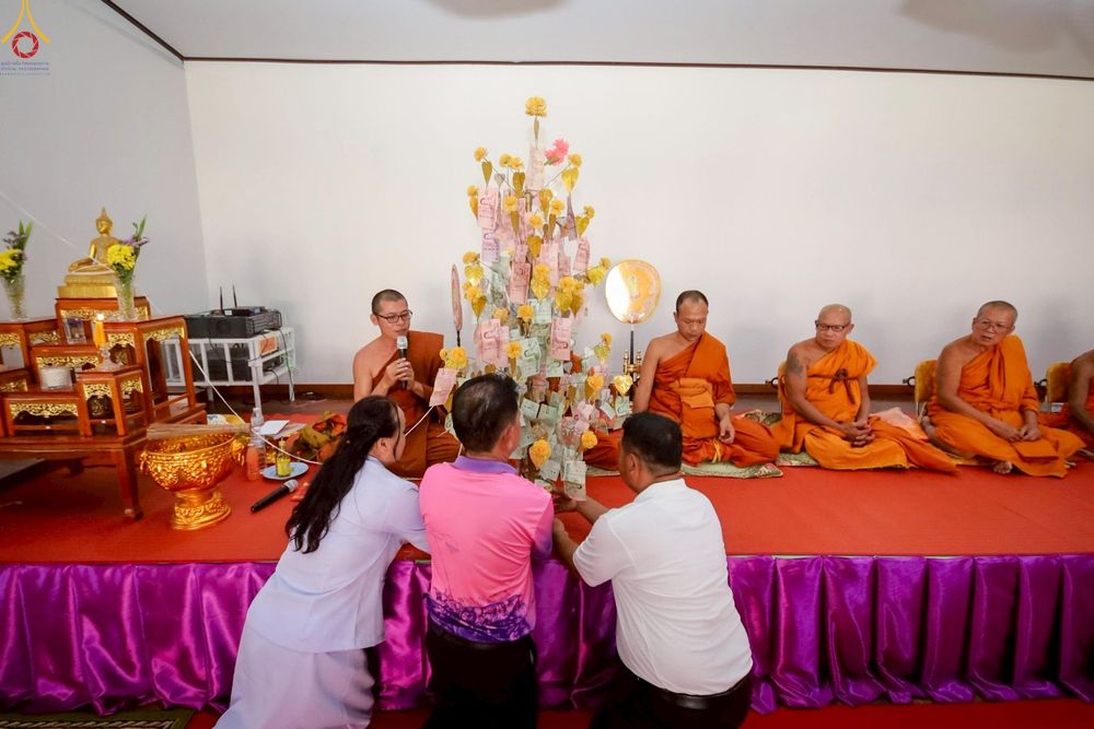 ภาพ No.269704:วันที่ 25 ตุลาคม พ.ศ. 2568 พิธีทอดกฐินสามัคคีทั่วไทย ณ วัดบ้านนาจาน ต.หนองกะท้าว  อ.นครไทย จ.พิษณุโลก โดยคณะศิษยานุศิษย์ บูชาธรรม 81 ปี หลวงพ่อธัมมชโย