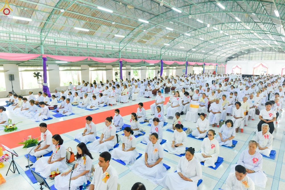 ภาพ No.271525:วันอาทิตย์ที่ 26 ตุลาคม พ.ศ. 2568 พิธีทอดกฐินสามัคคี เพื่อสร้างหอฉันและปรับปรุงอาคารสถานที่ ให้เหมาะสมในการอบรมคุณธรรมแก่เยาวชน ณ ศูนย์อบรมเยาวชนสุรินทร์