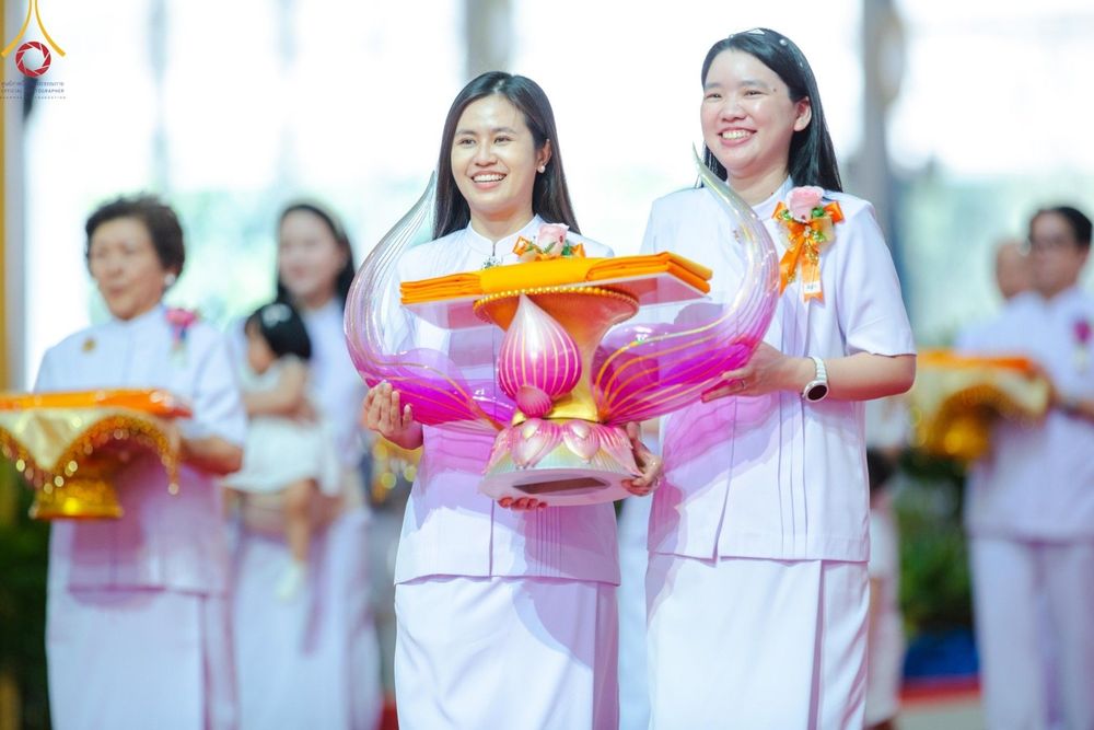ภาพ No.177961:พิธีทอดผ้าป่าต้นสมบัติจักรพรรดิ ในวันอาทิตย์ที่ 1 ธันวาคม พ.ศ. 2567 ณ สภาธรรมกายสากล วัดพระธรรมกาย