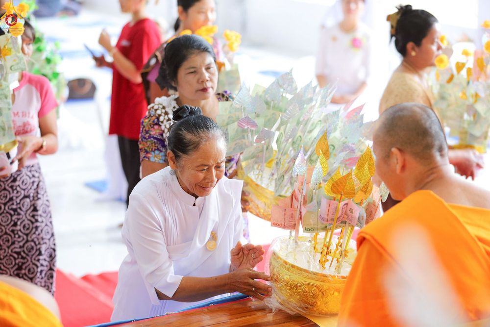 ภาพ No.255964:วันที่ 15 ตุลาคม พ.ศ. 2568 พิธีทอดกฐินสามัคคีทั่วไทย 30,000 วัด โดยคณะศิษยานุศิษย์ บูชาธรรม 81 ปี หลวงพ่อธัมมชโย ณ ศูนย์ปฏิบัติธรรมชุมพร ต.ดอนยาง อ.ปะทิว จ.ชุมพร