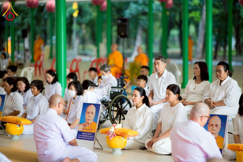 ภาพ No.244679:วันเสาร์ที่ 6 กันยายน พ.ศ. 2568 พิธีขอขมา-รับผ้าไตรของนาคธรรมทายาท โครงการอุปสมบทหมู่บูชาธรรมครบรอบ 108 ปี  วันครูผู้ค้นพบวิชชาธรรมกาย ณ โบสถ์พระไตรปิฎก วัดพระธรรมกาย