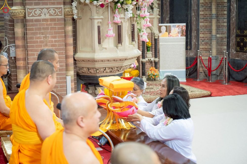 ภาพ No.271382:วันอาทิตย์ที่ 26 ตุลาคม พ.ศ. 2568 พิธีทอดกฐินสามัคคีวัดพระธรรมกายเนเธอร์แลนด์ กฐินเพื่อปฏิสังขรณ์ผนังรอบโบสถ์ อายุกว่า 135 ปี