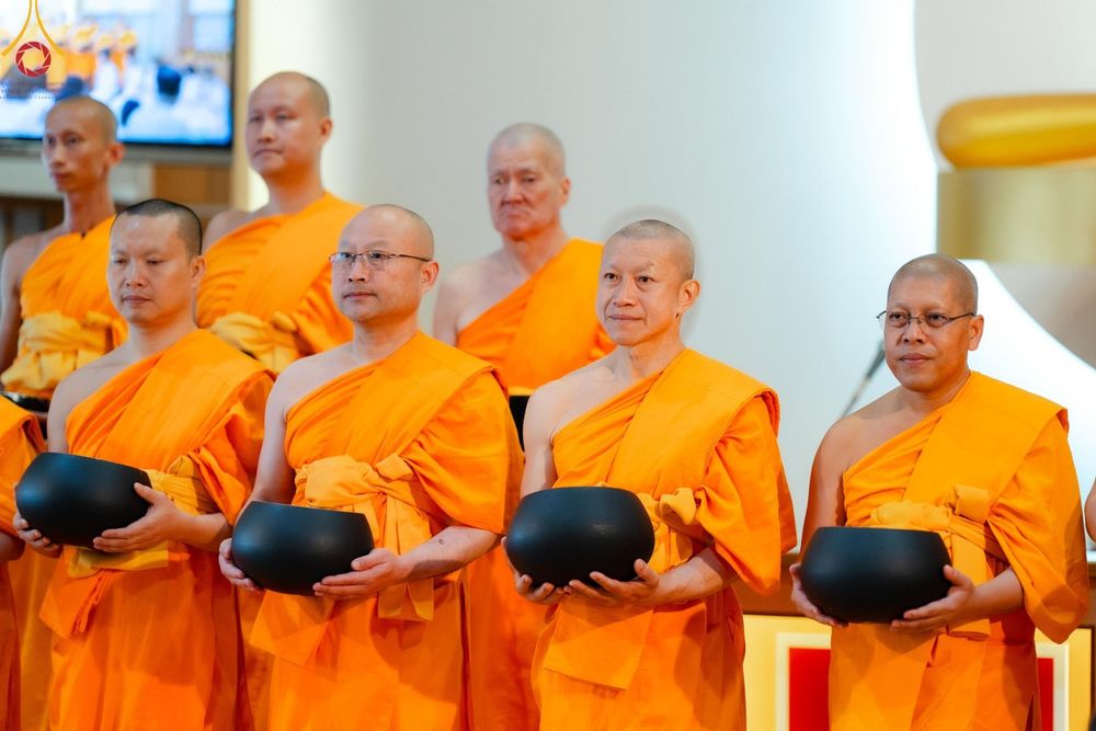 ภาพ No.140552:พิธีทอดผ้าป่าฉลองชัย 20 ปี วัดพระธรรมกายคานากาว่า วันเสาร์ที่ 8 มิถุนายน พ.ศ. 2567