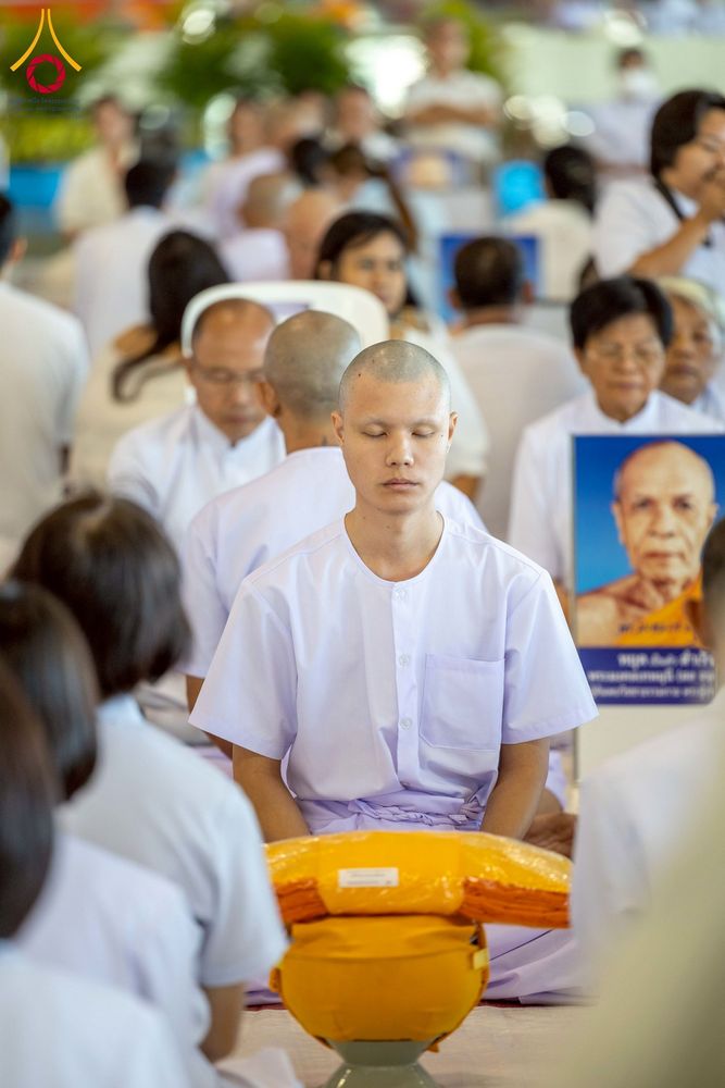 ภาพ No.277387:วันเสาร์ที่ 6 ธันวาคม พ.ศ. 2568 พิธีบรรพชาอุปสมบทและพิธีถวายบาตร โครงการอุปสมบทบูชาธรรมมหาปูชนียาจารย์ ประจำปี พ.ศ.2568 โครงการบวชพระนานาชาติ AEC และ WAB รุ่น CEO (นักบริหาร) รุ่นที่ 5 ณ โบสถ์พระไตรปิฏก วัดพระธรรมกาย