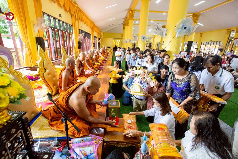 ภาพ No.276229:วันที่ 5 พฤศจิกายน พ.ศ. 2568 พิธีทอดกฐินสามัคคีทั่วไทย ณ วัดตรีมิตรประดิษฐาราม จ.กาญจนบุรี โดยคณะศิษยานุศิษย์ บูชาธรรม 81 ปี หลวงพ่อธัมมชโย