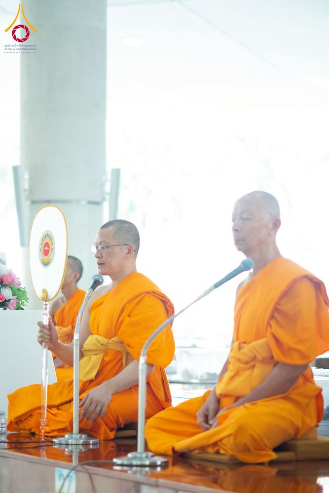 ภาพ No.262673:วันที่ 18,25 ตุลาคม พ.ศ. 2568 พิธีถวายภัตตาหารเมนูสวรรค์ เพื่อการบรรลุธรรม ณ หอฉันคุณยายอาจารย์ฯ วัดพระธรรมกาย