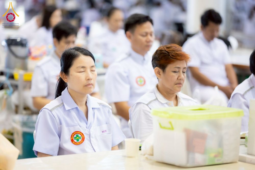 ภาพ No.277133:วันอาทิตย์ที่ 7 ธันวาคม พ.ศ. 2568 พิธีบูชาข้าวพระ ณ สภาธรรมกายสากล วัดพระธรรมกาย