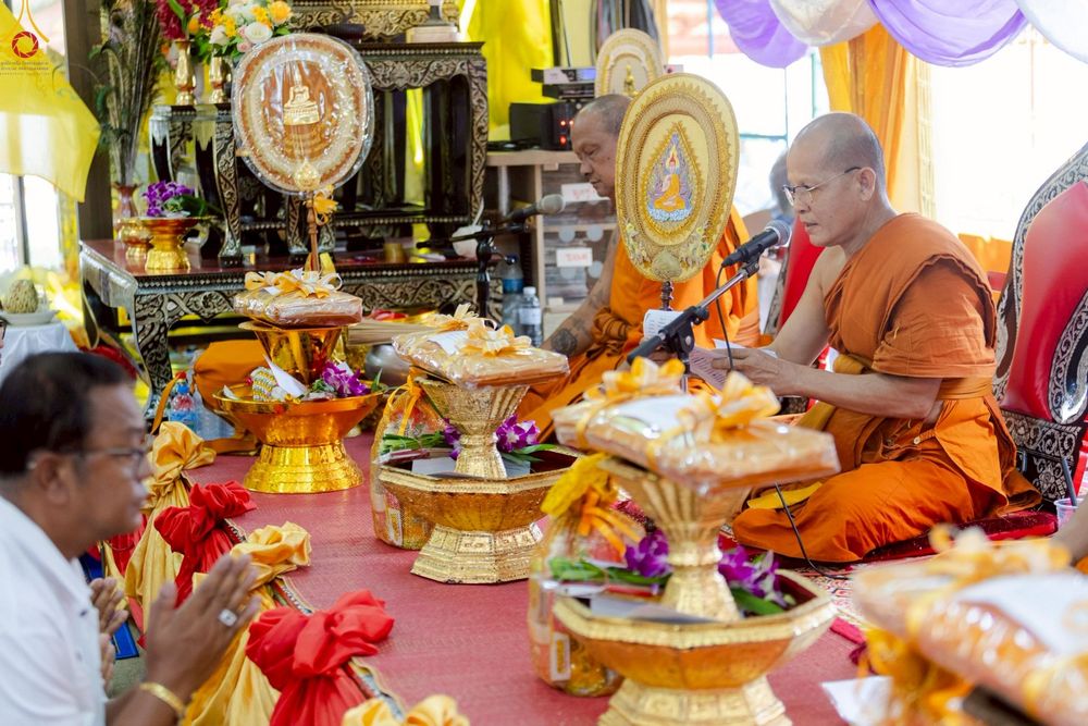 ภาพ No.266540:วันที่ 25 ตุลาคม พ.ศ. 2568 พิธีทอดกฐินสามัคคีทั่วไทย ณ วัดสว่างอารมณ์ ต.ป่าโมก อ.ป่าโมก จ.อ่างทอง โดยคณะศิษยานุศิษย์ บูชาธรรม 81 ปี หลวงพ่อธัมมชโย