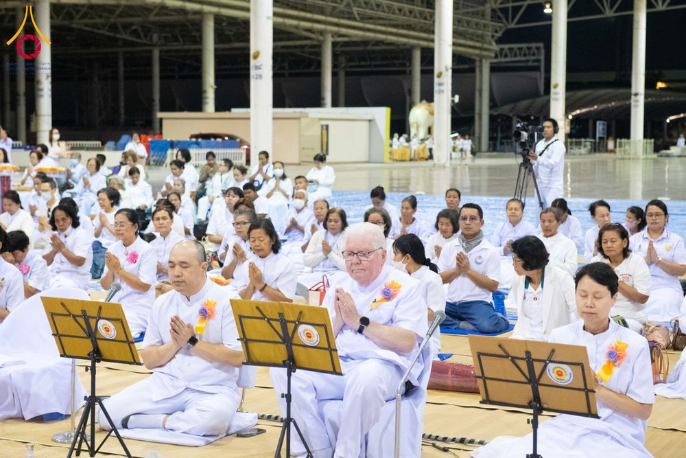 ภาพ No.287205:วันที่ 3 มกราคม พ.ศ.2569 พิธีถวายภัตตาหารเป็นสังฆทาน แด่พระธรรมยาตรา ณ วัดพระธรรมกาย  จังหวัดปทุมธานี ในโครงการธรรมยาตรา กตัญญูบูชา มหาปูชนียาจารย์ พระมงคลเทพมุนี(สด จนฺทสโร) พระผู้ปราบมาร อนุสรณ์สถาน 7 แห่ง ปีที่ 14