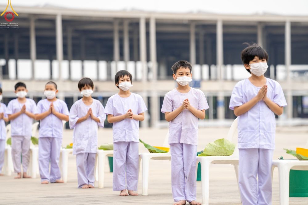ภาพ No.44002:ประมวลภาพพิธีปลงผม โครงการบรรพชาสามเณรฟื้นฟูพระพุทธศาสนาทั่วไทย ณ ศูนย์อบรมวัดพระธรรมกาย