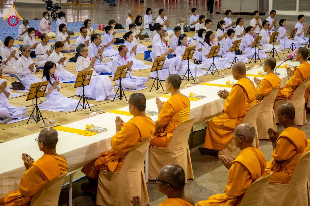 ภาพ No.305549:วันที่ 29 มกราคม พ.ศ. 2569 พิธีถวายภัตตาหารเป็นสังฆทาน แด่พระธรรมยาตรา ณ วัดพระธรรมกาย  จังหวัดปทุมธานี ในโครงการธรรมยาตรา กตัญญูบูชา มหาปูชนียาจารย์ พระมงคลเทพมุนี(สด จนฺทสโร) พระผู้ปราบมาร อนุสรณ์สถาน 7 แห่ง ปีที่ 14