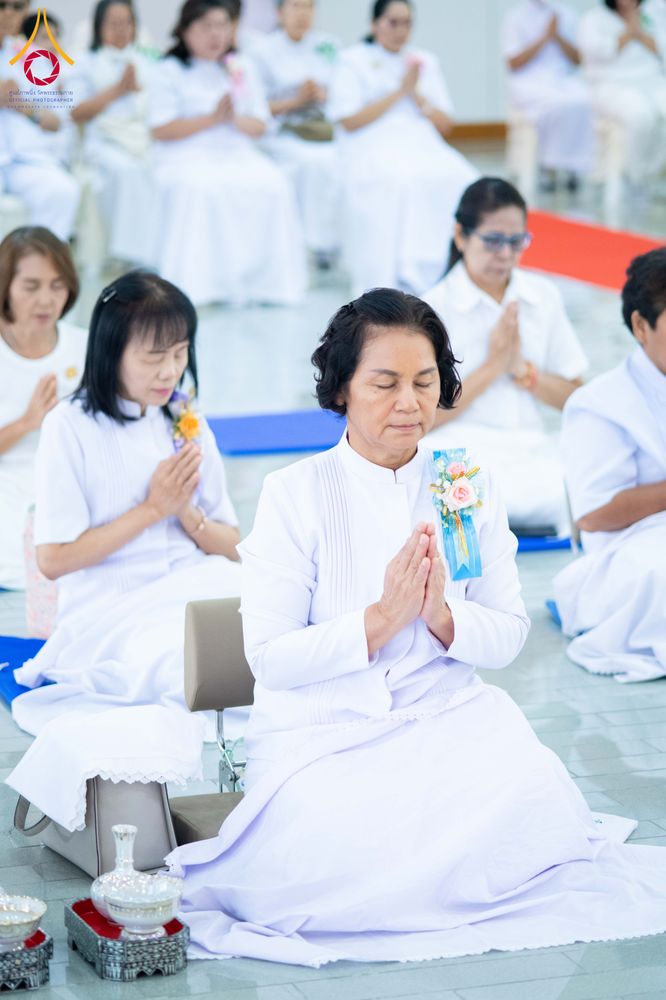 ภาพ No.278475:วันพุธที่ 10 ธันวาคม พ.ศ.2568  พิธีทอดผ้าป่าเพื่อสนับสนุนโครงการตักบาตรพระ 10,000 รูป เมืองกาญจนบุรี ณ อาคารปลูกศรัทธา วัดพระธรรมกาย