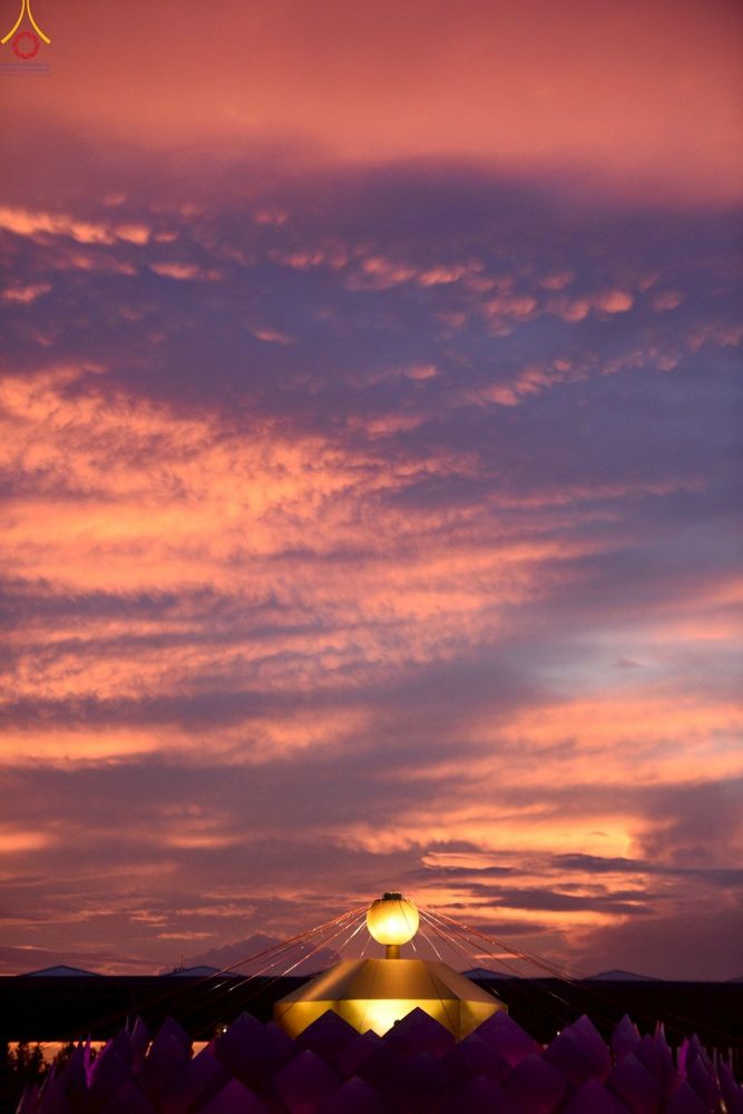 ภาพ No.253065:วันที่ 10 ตุลาคม พ.ศ. 2568 พิธีปลูกต้นทรัพย์บานชื่น ณ ลานธรรม วัดพระธรรมกาย