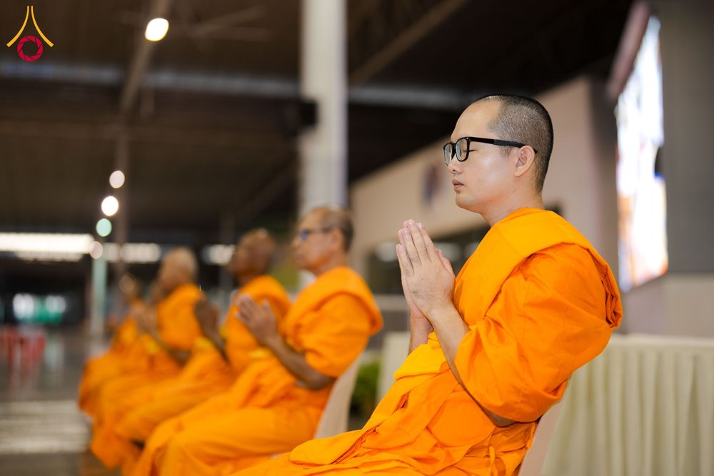 ภาพ No.305322:วันที่ 29 มกราคม พ.ศ. 2569 พิธีถวายภัตตาหารเป็นสังฆทาน แด่พระธรรมยาตรา ณ วัดพระธรรมกาย  จังหวัดปทุมธานี ในโครงการธรรมยาตรา กตัญญูบูชา มหาปูชนียาจารย์ พระมงคลเทพมุนี(สด จนฺทสโร) พระผู้ปราบมาร อนุสรณ์สถาน 7 แห่ง ปีที่ 14