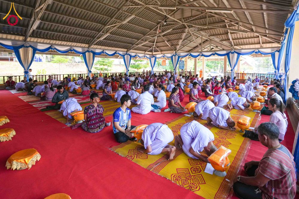 ภาพ No.317667:วันพฤหัสบดีที่ ๒ เมษายน พ.ศ.๒๕๖๙ พิธีบรรพชาสามเณรภาคฤดูร้อน น้อมบูชาธรรมอายุวัฒนมงคล ๘๒ ปี หลวงพ่อธัมมชโย และ ถวายเป็นพระราชกุศลแด่ สมเด็จพระกนิษฐาธิราชเจ้ากรมสมเด็จพระเทพรัตน์ราชสุดาฯ สยามบรมราชกุมารี รุ่นที่ ๑๓ ณ วัดทุ่งเจริญธรรม อำเภออมก๋อย จังหวัดเชี