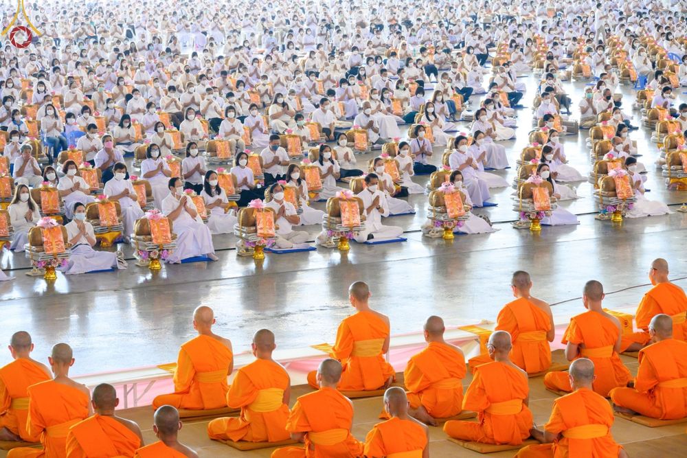 ภาพ No.66451:พิธีถวายอุปกรณ์เครื่องกันหนาว แด่คณะพระภิกษุ สามเณร วัดพระธรรมกาย วันเสาร์ที่ 10 ธันวาคม พ.ศ. 2565 ณ สภาธรรมกายสากล วัดพระธรรมกาย จ.ปทุมธานี