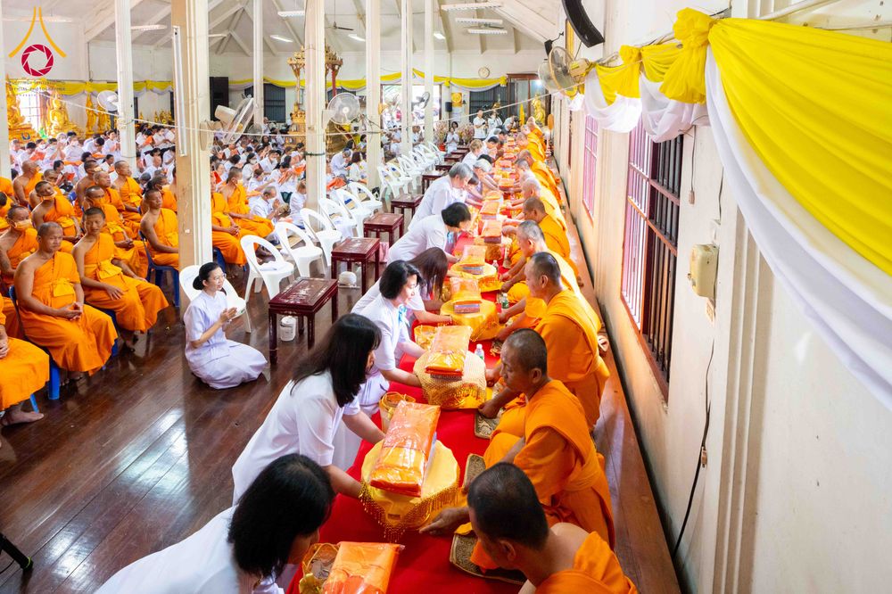 ภาพ No.298903:วันที่ 16 มกราคม พ.ศ. 2569 พิธีทอดผ้าป่าทำนุบำรุงศาสนสถาน ณ วัดอัมพวัน ต.บางม่วง อ.บางใหญ่ จ.นนทบุรี ในโครงการธรรมยาตรา กตัญญูบูชา มหาปูชนียาจารย์ พระมงคลเทพมุนี(สด จนฺทสโร) พระผู้ปราบมาร อนุสรณ์สถาน 7 แห่ง ปีที่ 14