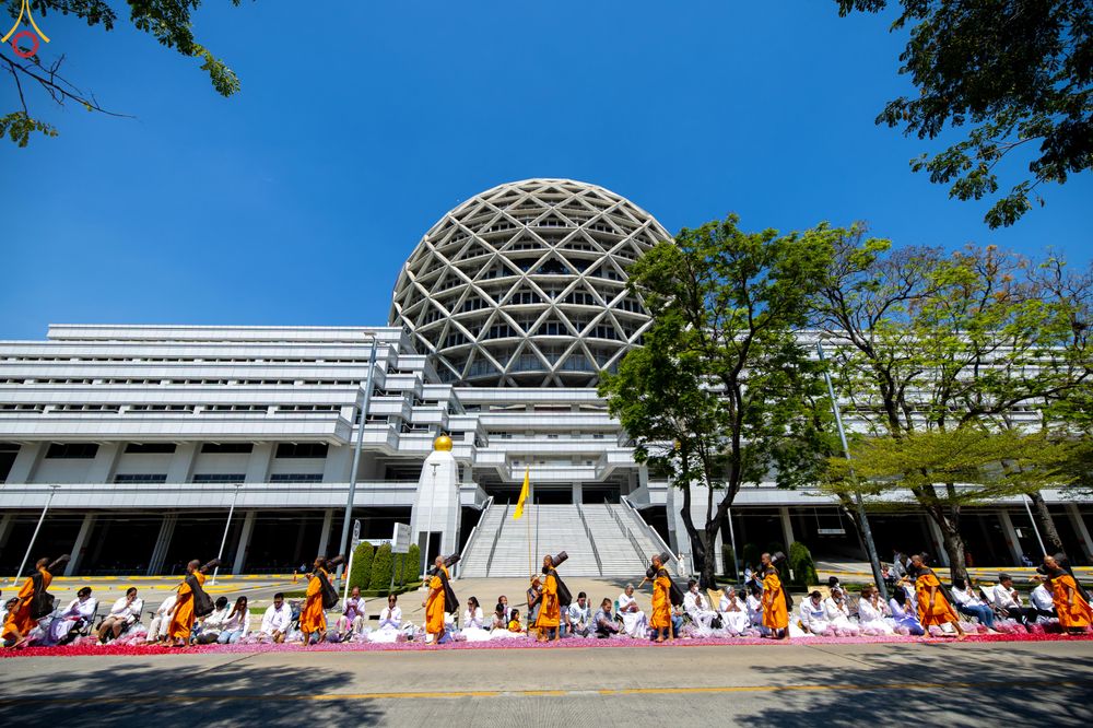 ภาพ No.304620:วันที่ 25 มกราคม พ.ศ. 2569 พิธีต้อนรับพระธรรมยาตรา (ภาพชุดที่ 2) รร.สามัคคีราษฏร์บำรุง-วัดพระธรรมกาย ในโครงการธรรมยาตรา กตัญญูบูชา มหาปูชนียาจารย์ พระมงคลเทพมุนี(สด จนฺทสโร) พระผู้ปราบมาร อนุสรณ์สถาน 7 แห่ง ปีที่ 14