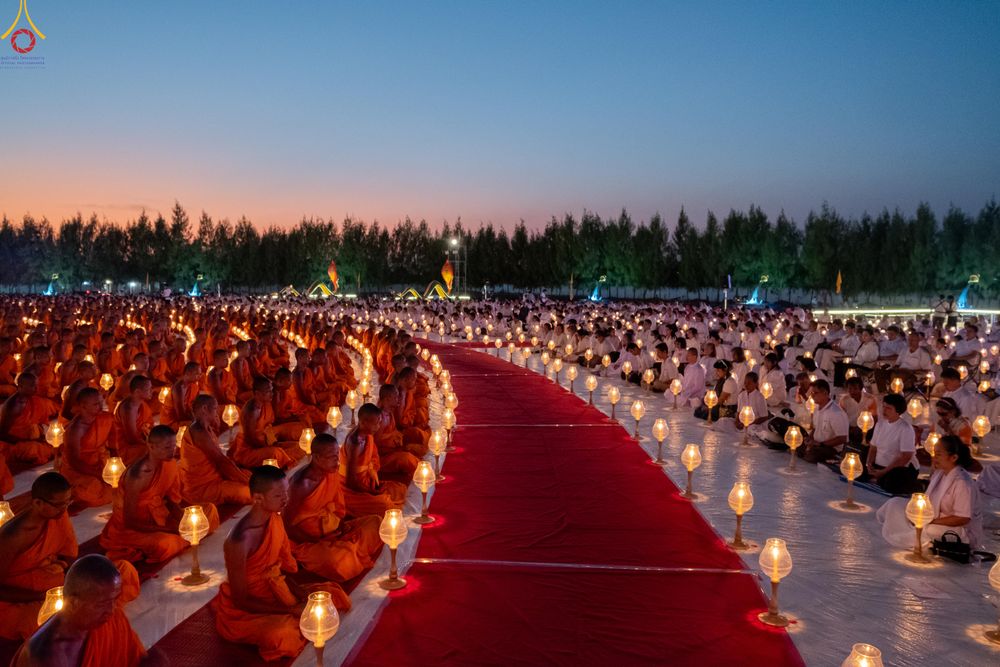 ภาพ No.302298:วันที่ 23 มกราคม พ.ศ. 2569 พิธีจุดประทีปธรรมถวายเป็นพุทธบูชา (ภาพชุดที่ 2) และบูชาธรรมมหาปูชนียาจารย์  ณ อนุสรณ์สถานลำดับที่ 5 สถานที่เผยแผ่วิชชาธรรมกายครั้งแรก อนุสรณ์สถานบางปลา วัดบางปลา อำเภอบางเลน จังหวัดนครปฐม ในโครงการธรรมยาตรา กตัญญูบูชา มหาปูชนีย