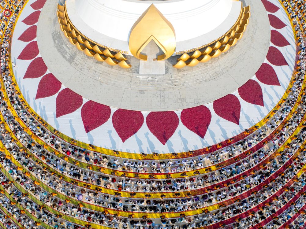 ภาพ No.299674:วันที่ 18 มกราคม พ.ศ. 2569 พิธีต้อนรับพระธรรมยาตรา (ภาพชุดที่ 2) ณ อนุสรณ์สถานลำดับที่ 5  สถานที่เผยแผ่วิชชาธรรมกายครั้งแรก อนุสรณ์สถานบางปลา วัดบางปลา อำเภอบางเลน จังหวัดนครปฐม ในโครงการธรรมยาตรา กตัญญูบูชา มหาปูชนียาจารย์ พระมงคลเทพมุนี(สด จนฺทสโร) พระ