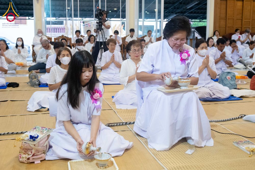 ภาพ No.295848:วันที่ 17 มกราคม พ.ศ. 2569 พิธีถวายภัตตาหารเป็นสังฆทาน แด่พระธรรมยาตรา ณ วัดโบสถ์บน ต.บางคูเวียง จ.นนทบุรี อนุสรณ์สถานลำดับที่ 4 สถานที่เกิดด้วยกายธรรม ในโครงการธรรมยาตรา กตัญญูบูชา มหาปูชนียาจารย์ พระมงคลเทพมุนี(สด จนฺทสโร) พระผู้ปราบมาร อนุสรณ์สถาน 7 แ