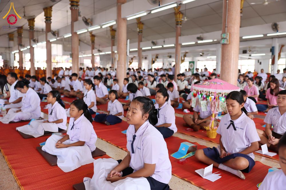 ภาพ No.300389:วันที่ 22 มกราคม พ.ศ. 2569 พิธีทอดผ้าป่าทำนุบำรุงศาสนสถาน ณ วัดรางกำหยาด ต.บางภาษี อ.บางเลน จ.นครปฐม ในโครงการธรรมยาตรา กตัญญูบูชา มหาปูชนียาจารย์ พระมงคลเทพมุนี(สด จนฺทสโร) พระผู้ปราบมาร อนุสรณ์สถาน 7 แห่ง ปีที่ 14