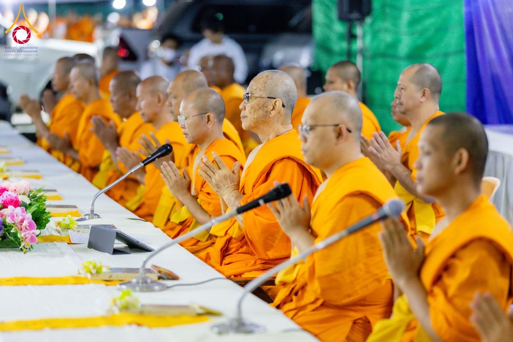 ภาพ No.289808:วันที่ 8 มกราคม พ.ศ. 2569 พิธีถวายภัตตาหารเป็นสังฆทาน แด่พระธรรมยาตรา ณ อนุสรณ์สถานคลองบางนางแท่น อ.สามพราน จ.นครปฐม ในโครงการธรรมยาตรา กตัญญูบูชา มหาปูชนียาจารย์ พระมงคลเทพมุนี(สด จนฺทสโร) พระผู้ปราบมาร อนุสรณ์สถาน 7 แห่ง ปีที่ 14