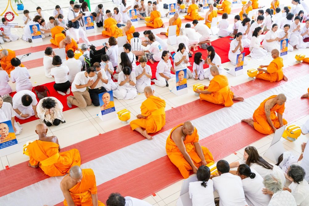 ภาพ No.156872:พิธีบรรพชาอุปสมบท ธรรมทายาท โครงการอุปสมบทหมู่บูชาธรรมครบรอบ 107 ปี วันครูผู้ค้นพบวิชชาธรรมกาย ณ โบสถ์พระไตรปิฏก วัดพระธรรมกาย วันเสาร์ที่ 14 กันยายน พ.ศ. 2567