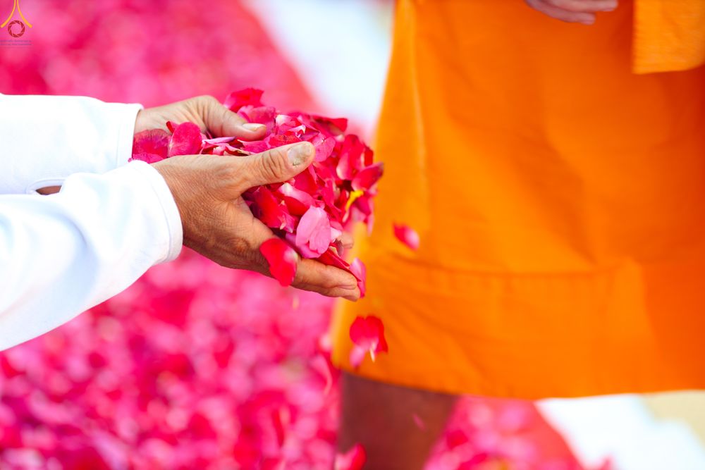 ภาพ No.292980:วันที่ 11 มกราคม พ.ศ. 2569 พิธีต้อนรับพระธรรมยาตรา ณ อนุสรณ์สถานลำดับที่ 3 (ภาพชุดที่ 2) สถานที่เกิดในเพศสมณะ วัดสองพี่น้อง อำเภอสองพี่น้อง จังหวัดสุพรรณบุรี ในโครงการธรรมยาตรา กตัญญูบูชา มหาปูชนียาจารย์ พระมงคลเทพมุนี(สด จนฺทสโร) พระผู้ปราบมาร อนุสรณ์สถ