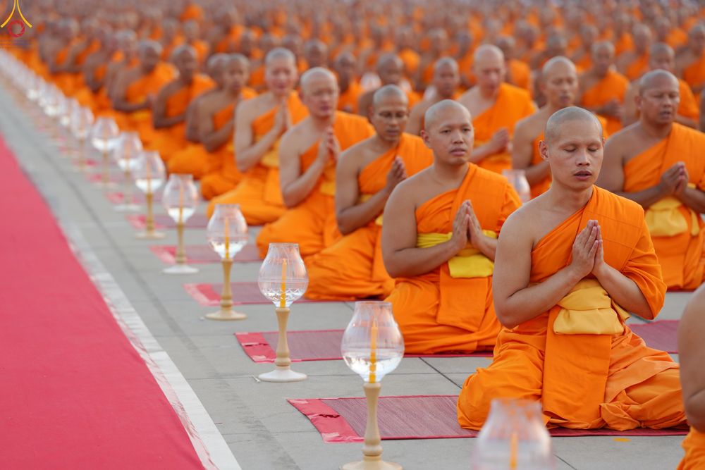 ภาพ No.307831:วันที่ 31 มกราคม พ.ศ. 2569 พิธีจุดประทีปธรรมถวายเป็นพุทธบูชา  และบูชาธรรมมหาปูชนียาจารย์ (ภาพชุดที่ 2) ณ วัดพระธรรมกาย ปทุมธานี ในโครงการธรรมยาตรา กตัญญูบูชา มหาปูชนียาจารย์ พระมงคลเทพมุนี(สด จนฺทสโร) พระผู้ปราบมาร อนุสรณ์สถาน 7 แห่ง ปีที่ 14