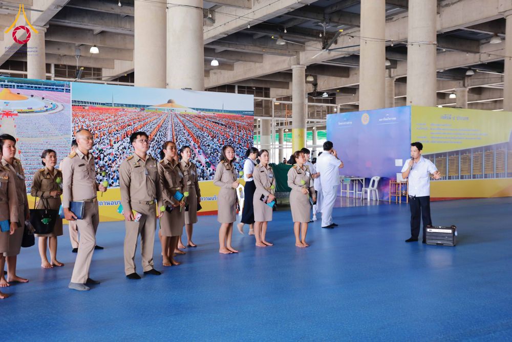 ภาพ No.311521:วันจันทร์ที่ 23 กุมภาพันธ์ พ.ศ. 2569 เปิดโลกทัศน์ผู้บริหารสถานศึกษายุคใหม่ เรียนรู้ต้นแบบการพัฒนาคนผ่านพลัง “บวร–V-Star” ผู้เข้ารับการพัฒนาตามโครงการ สพฐ. ศึกษาดูงานวัดพระธรรมกาย เสริมภาวะผู้นำคุณธรรมสู่การบริหารโรงเรียนอย่างยั่งยืน ณ อาคาร 100 ปี คุณยาย