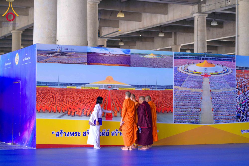 ภาพ No.328903:วันที่ 7-15 พฤษภาคม พ.ศ.2569 ต้อนรับชาวต่างชาติจากประเทศรัสเซีย เมียนมาร์ บังคลาเทศ และศรีลังกาเยี่ยมชมและสักการะพระมหาธรรมกายเจดีย์ ณ วัดพระธรรมกาย