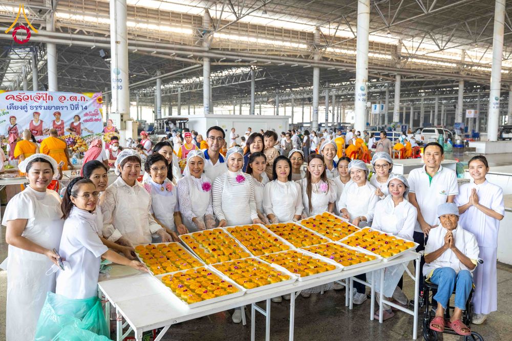 ภาพ No.306863:วันที่ 31 มกราคม พ.ศ. 2569 พิธีถวายภัตตาหารเป็นสังฆทาน แด่พระธรรมยาตรา ณ วัดพระธรรมกาย  จังหวัดปทุมธานี ในโครงการธรรมยาตรา กตัญญูบูชา มหาปูชนียาจารย์ พระมงคลเทพมุนี(สด จนฺทสโร) พระผู้ปราบมาร อนุสรณ์สถาน 7 แห่ง ปีที่ 14