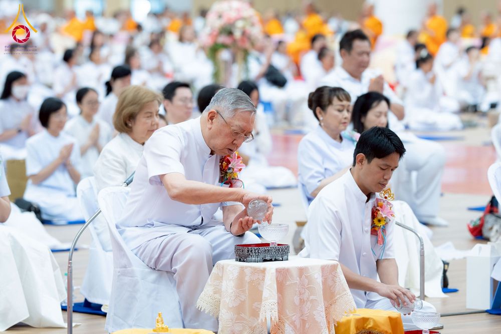 ภาพ No.272982:วันอาทิตย์ที่ 23 พฤศจิกายน พ.ศ.2568 พิธีมุทิตาสักการะ พระมหาเถระและพระเถระ ประจำปีพุทธศักราช 2568 ณ ห้องแก้วสารพัดนึก 2 สภาธรรมกายสากล  วัดพระธรรมกาย