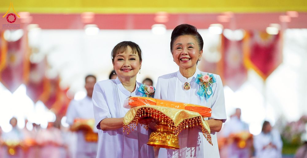 ภาพ No.264573:วันอาทิตย์ที่ 2 พฤศจิกายน พ.ศ. 2568 พิธีทอดกฐินสามัคคี ณ สภาธรรมกายสากล วัดพระธรรมกาย