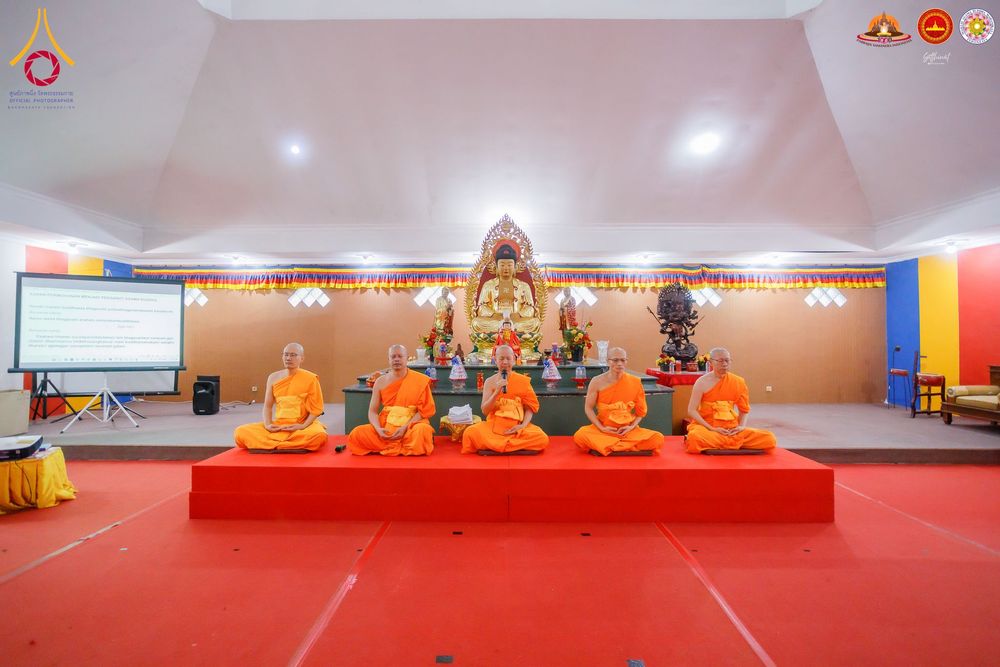 ภาพ No.284514:วันพุธที่ 17  ธันวาคม พ.ศ.2568  พิธีบวชอุบาสิกาแก้ว อินโดนีเซีย ณ ประเทศอินโดนีเซีย