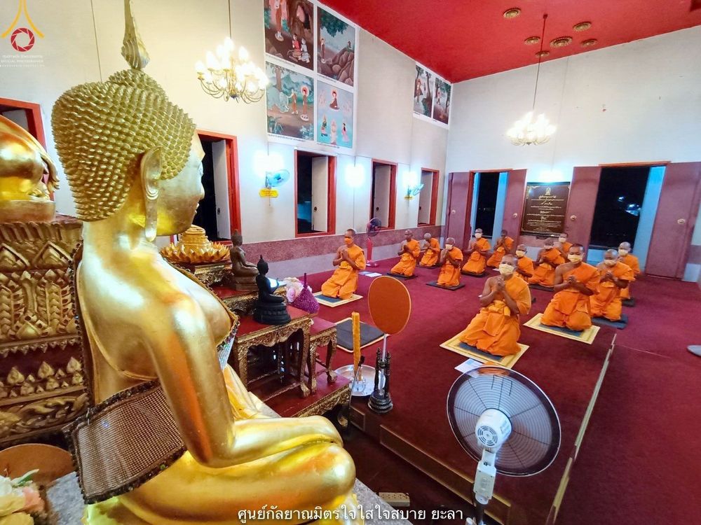 ภาพ No.40996:พิธีตัดปอยผม ปลงผม ขอขมารับผ้าไตรและพิธีบรรพชา ในโครงการอุปสมบท บูชาธรรมมหาปูชนียาจารย์ ประจำปี 2564 ชุดที่ 18