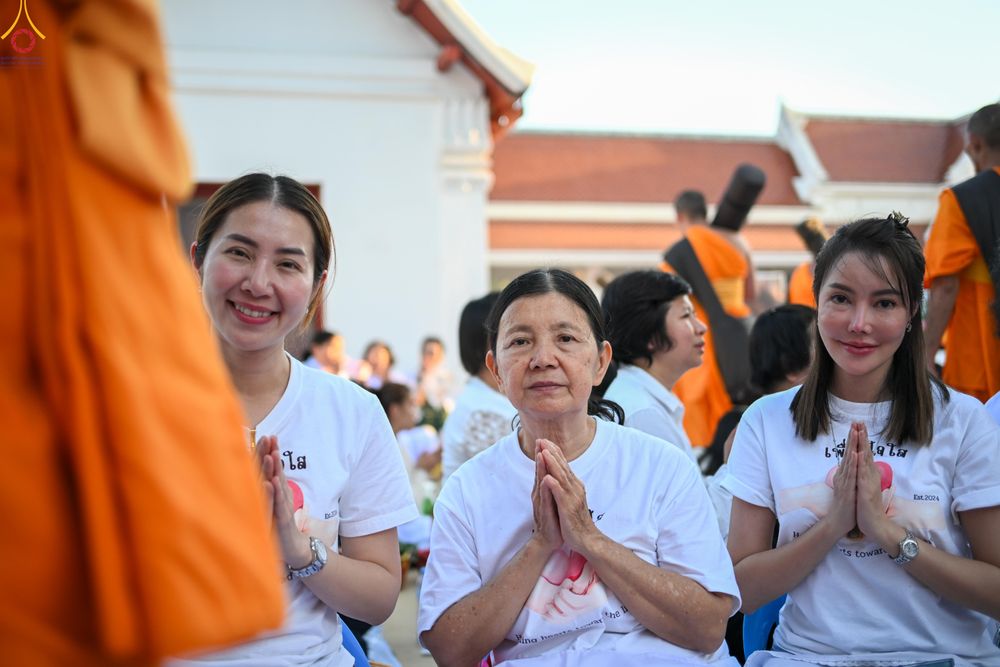 ภาพ No.295277:วันที่ 16 มกราคม พ.ศ. 2569 พิธีต้อนรับพระธรรมยาตรา อนุสรณ์สถานลำดับที่ 4 (ภาพชุดที่ 2) สถานที่เกิดด้วยกายธรรม ณ วัดโบสถ์บน ต.บางคูเวียง จ.นนทบุรี ในโครงการธรรมยาตรา กตัญญูบูชา มหาปูชนียาจารย์ พระมงคลเทพมุนี(สด จนฺทสโร) พระผู้ปราบมาร อนุสรณ์สถาน 7 แห่ง ปี