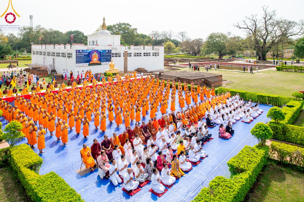 ภาพ No.314195:วันจันทร์ที่ 16 มีนาคม พ.ศ. 2569 พิธีถวายบาตรอัฐบริขาร และพิธีขอนิสัยแก่สามเณรธรรมทายาท 500 รูป ณ วิหารมายาเทวี ประเทศเนปาล