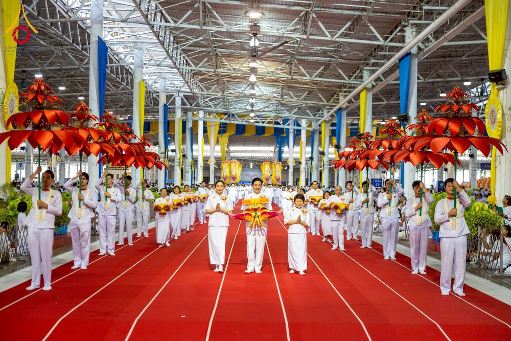 ภาพ No.264620:วันอาทิตย์ที่ 2 พฤศจิกายน พ.ศ. 2568 พิธีทอดกฐินสามัคคี ณ สภาธรรมกายสากล วัดพระธรรมกาย