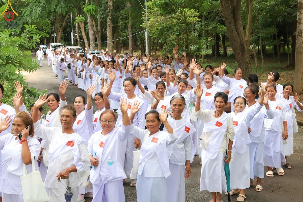 ภาพ No.158471:โครงการอบรมอุบาสก อุบาสิกาแก้ว  ตัวแทนทอดกฐิน 30,000 วัด ทั่วไทย บูชาธรรม 80 ปี หลวงพ่อธัมมชโย ระหว่างวันที่ 20-22 กันยายน พ.ศ. 2567 ณ จังหวัดบุรีรัมย์ รุ่นที่ 3