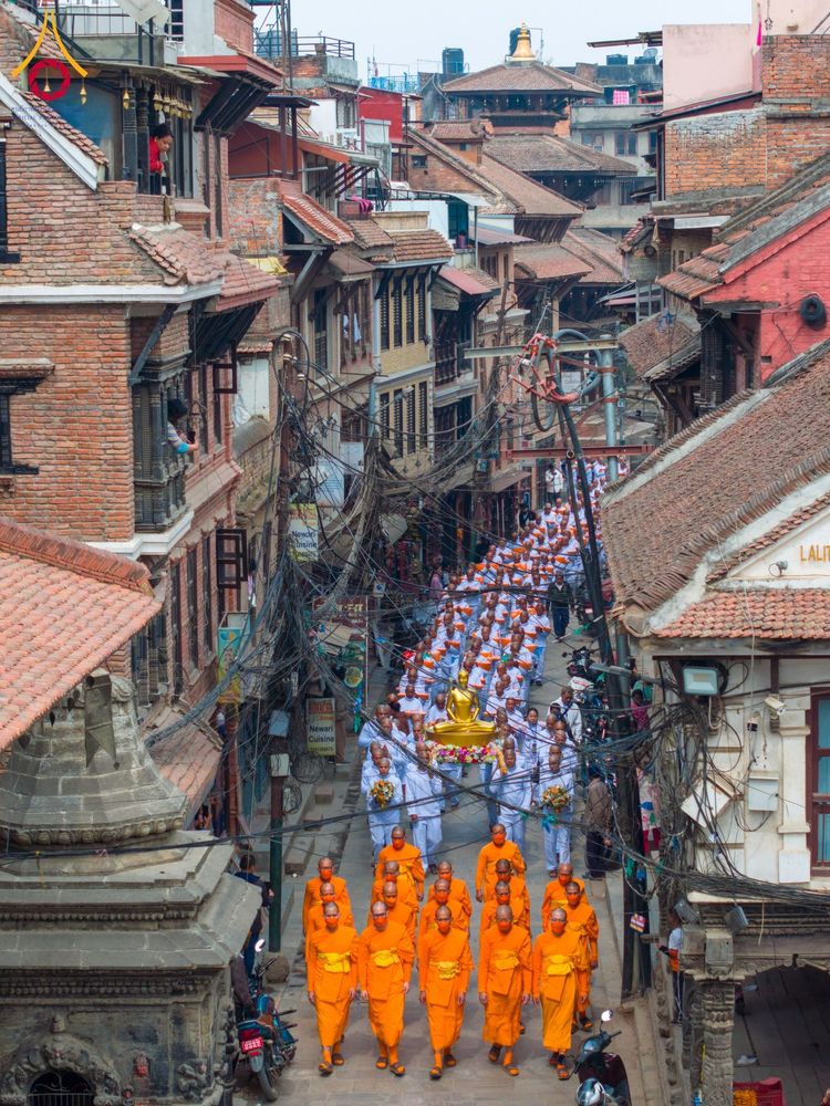 ภาพ No.129866:พิธีตัดปอยผมและแห่นาคธรรมทายาท ในโครงการบรรพชา 1,250 รูป ณ แดนประสูติ สวนลุมพินี ประเทศเนปาล วันที่ 2 มีนาคม พ.ศ. 2567