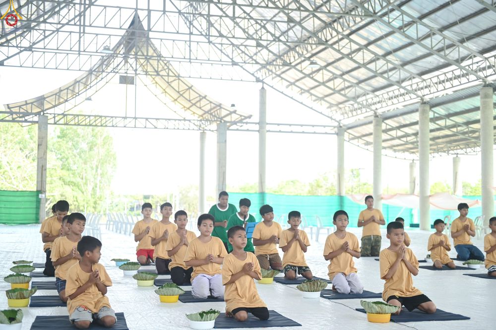 ภาพ No.317333:วันอาทิตย์ที่ 29 มีนาคม พ.ศ. 2569 พิธีตัดปอยผมยุวธรรมทายาท โครงการบรรพชาสามเณรฟื้นฟูพระพุทธศาสนา (ภาคฤดูร้อน) ปิดเทอมเติมธรรม ณ ศูนย์ปฏิบัติธรรมวิหารแดง จ.สระบุรี